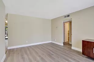 5314 NE 6th Ave, Oakland Park, FL 33334 - Photo 5