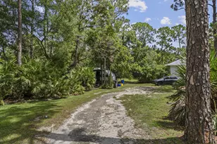 10681 154th Rd N, Jupiter, FL 33478 - Photo 3