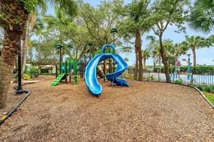 542 Tomahawk Ct, Palm Beach Gardens, FL 33410 - Photo 43