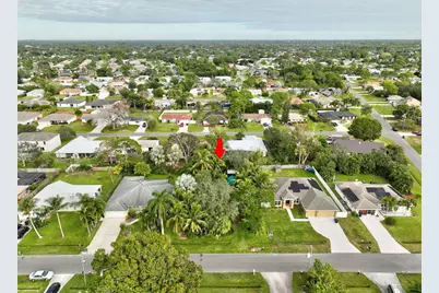 673 SE Damask Avenue, Port Saint Lucie, FL 34983 - Photo 5