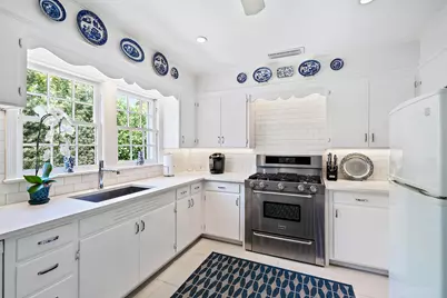 230 Colonial Lane, Palm Beach, FL 33480 - Photo 7