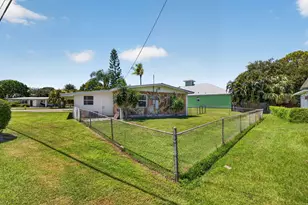 1817 NW Azalea St, Stuart, FL 34994 - Photo 23