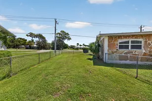 1817 NW Azalea St, Stuart, FL 34994 - Photo 25