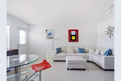 525 Meridian Avenue #305, Miami Beach, FL 33139 - Photo 5
