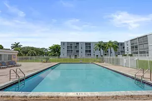7980 N French Dr, Pembroke Pines, FL 33024 - Photo 31