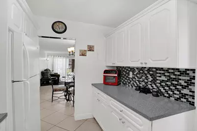 7980 N French Drive #3-202, Pembroke Pines, FL 33024 - Photo 7