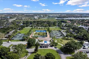 11863 Wimbledon Circle, Wellington, FL 33414 - Photo 19