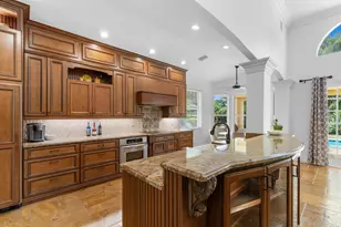 7795 La Corniche Cir, Boca Raton, FL 33433 - Photo 9