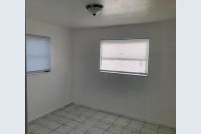 4120 NW 39th Avenue, Lauderdale Lakes, FL 33309 - Photo 7