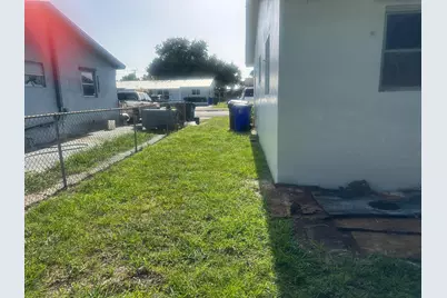4120 NW 39th Avenue, Lauderdale Lakes, FL 33309 - Photo 19