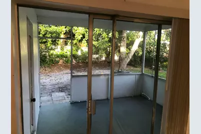 4120 NW 39th Avenue, Lauderdale Lakes, FL 33309 - Photo 13