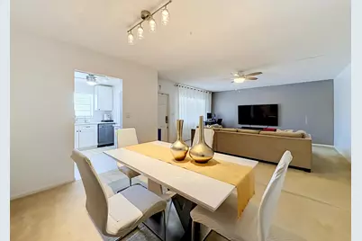 2121 NE 68th Street #109, Fort Lauderdale, FL 33308 - Photo 25