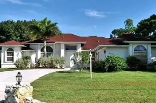 3217 SE Quay St, Port Saint Lucie, FL 34984 - Photo 1