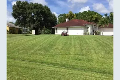 3217 SE Quay Street, Port Saint Lucie, FL 34984 - Photo 3