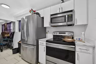 709 13th St, West Palm Beach, FL 33401 - Photo 21