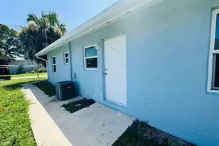 1207 Ave K, Fort Pierce, FL 34950 - Photo 1