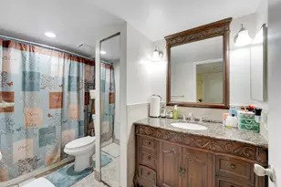 8389 N Coral Cir, North Lauderdale, FL 33068 - Photo 17