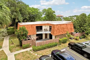 8389 N Coral Cir, North Lauderdale, FL 33068 - Photo 7