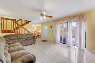 8389 N Coral Cir, North Lauderdale, FL 33068 - Photo 25