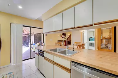 8389 N Coral Circle, North Lauderdale, FL 33068 - Photo 33