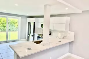 55 SE 14th St, Boca Raton, FL 33432 - Photo 7