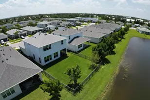 10696 SW Estella Ln, Port Saint Lucie, FL 34987 - Photo 35
