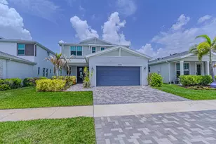 10696 SW Estella Ln, Port Saint Lucie, FL 34987 - Photo 3