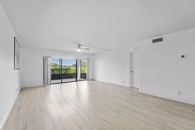12870 Briarlake Drive #106, Palm Beach Gardens, FL 33418 - Photo 11