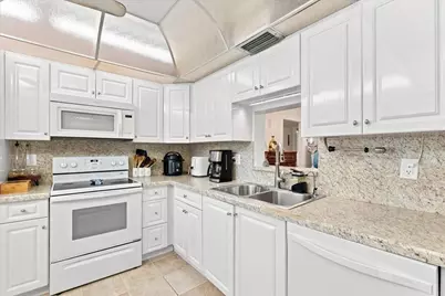 2304 Lucaya Lane #C1, Coconut Creek, FL 33066 - Photo 5