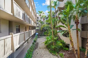 901 Colony Point Cir, Pembroke Pines, FL 33026 - Photo 29