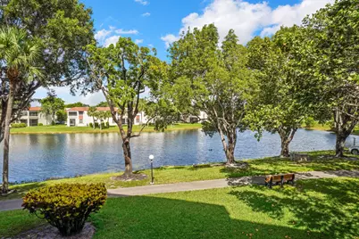 901 Colony Point Circle #207, Pembroke Pines, FL 33026 - Photo 27