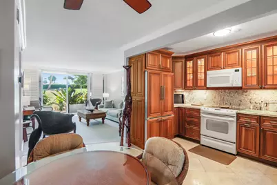139 Sunrise Avenue #101, Palm Beach, FL 33480 - Photo 17