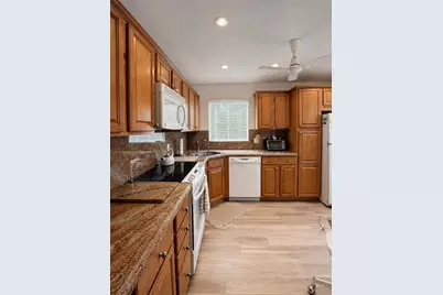 27 Colonial Club Drive #105, Boynton Beach, FL 33435 - Photo 7