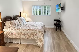 27 Colonial Club Dr, Boynton Beach, FL 33435 - Photo 11