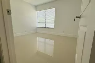 2289 SW 15th St, Deerfield Beach, FL 33442 - Photo 17