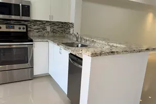 2289 SW 15th St, Deerfield Beach, FL 33442 - Photo 7