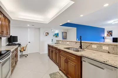 825 Egret Circle #504, Delray Beach, FL 33444 - Photo 5