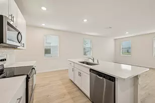 643 Salisbury Cir, Fort Pierce, FL 34982 - Photo 15