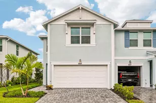 643 Salisbury Cir, Fort Pierce, FL 34982 - Photo 1