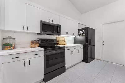 12842 Meadowbend Drive, Wellington, FL 33414 - Photo 19