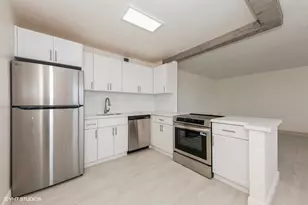 118 Somerset F, West Palm Beach, FL 33417 - Photo 3