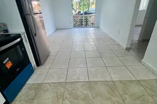 2441 NW 13th St, Miami, FL 33125 - Photo 5