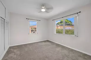 145 Greenbrier Dr, Palm Springs, FL 33461 - Photo 19