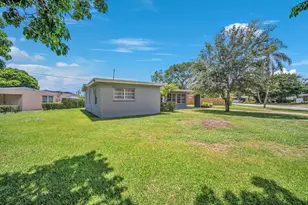145 Greenbrier Dr, Palm Springs, FL 33461 - Photo 31