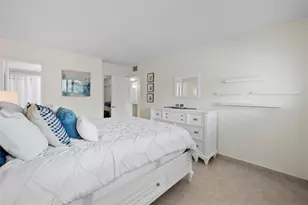 1340 NE 28th Ave, Pompano Beach, FL 33062 - Photo 13