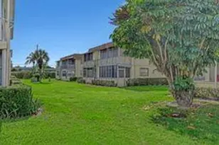 81 Saxony B, Delray Beach, FL 33446 - Photo 29