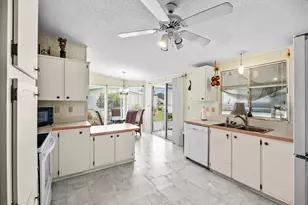 8498 Lavender Ct, Port Saint Lucie, FL 34952 - Photo 9
