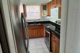 9850 NW 24th Ct, Sunrise, FL 33322 - Photo 7