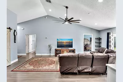 9393 Laurel Green Drive, Boynton Beach, FL 33437 - Photo 13