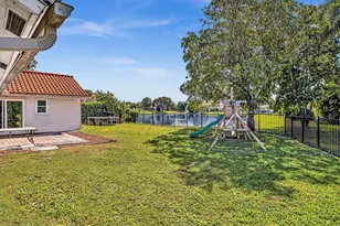 9393 Laurel Green Dr, Boynton Beach, FL 33437 - Photo 31